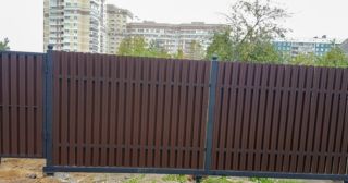 Купить распашные ворота из штакетника Дзержинск, цена от 2785 руб.